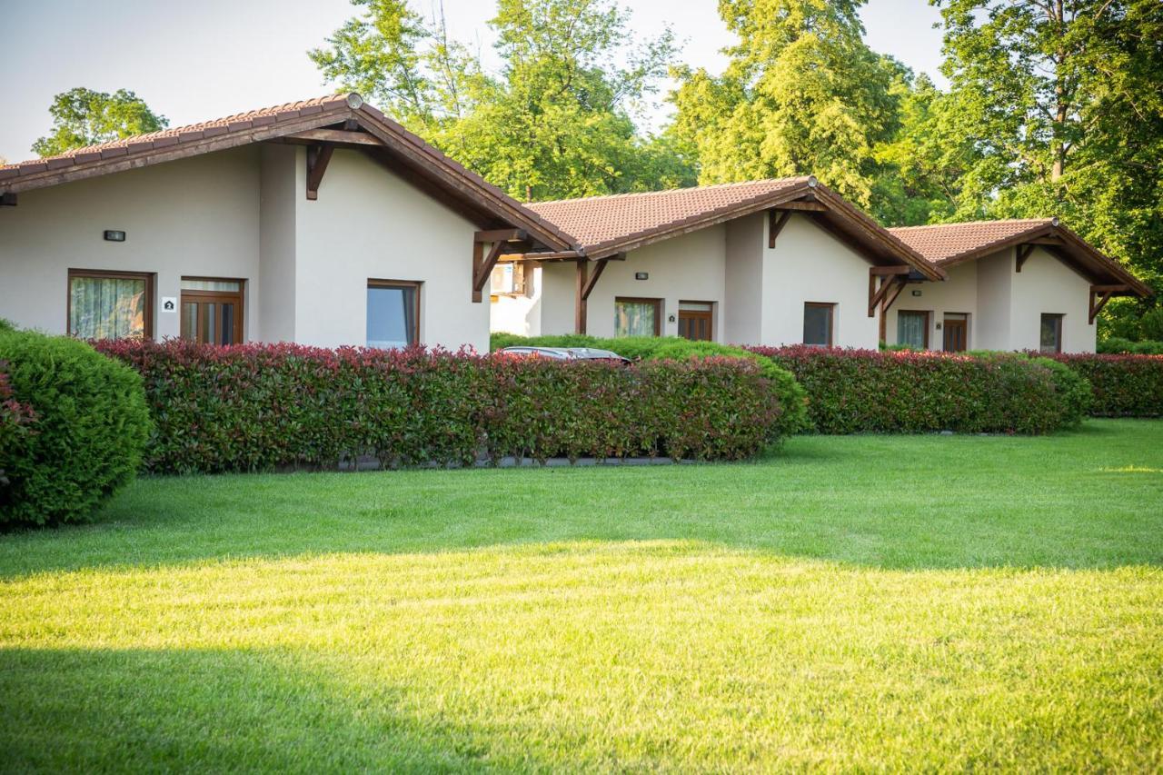 Pandora Zsory Apartmanok Mezokoevesd Exterior photo